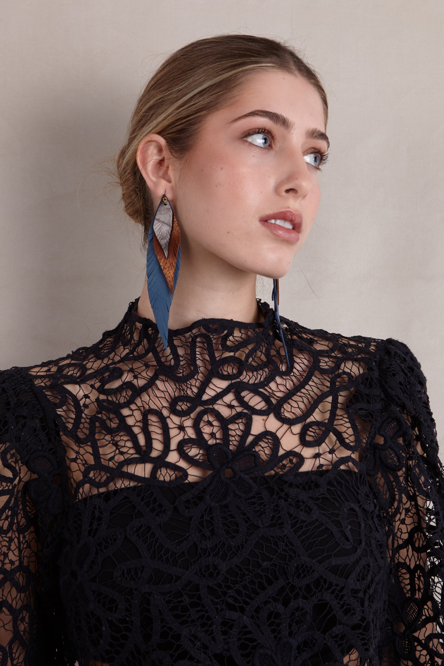 Pluma Grande Azul Indigo