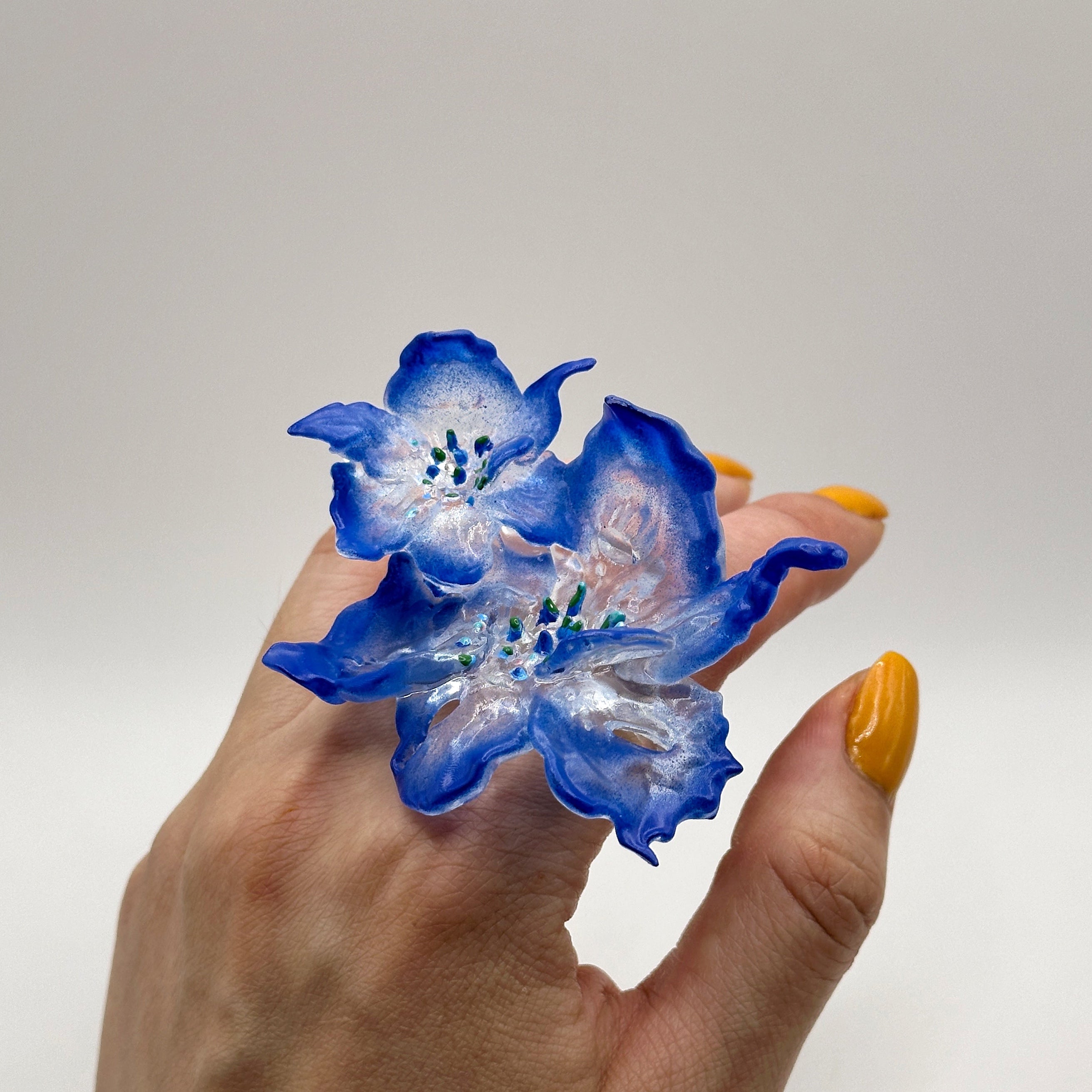 Bague Duo de Fleurs Jonquilles - Bordure Bleu Électrique