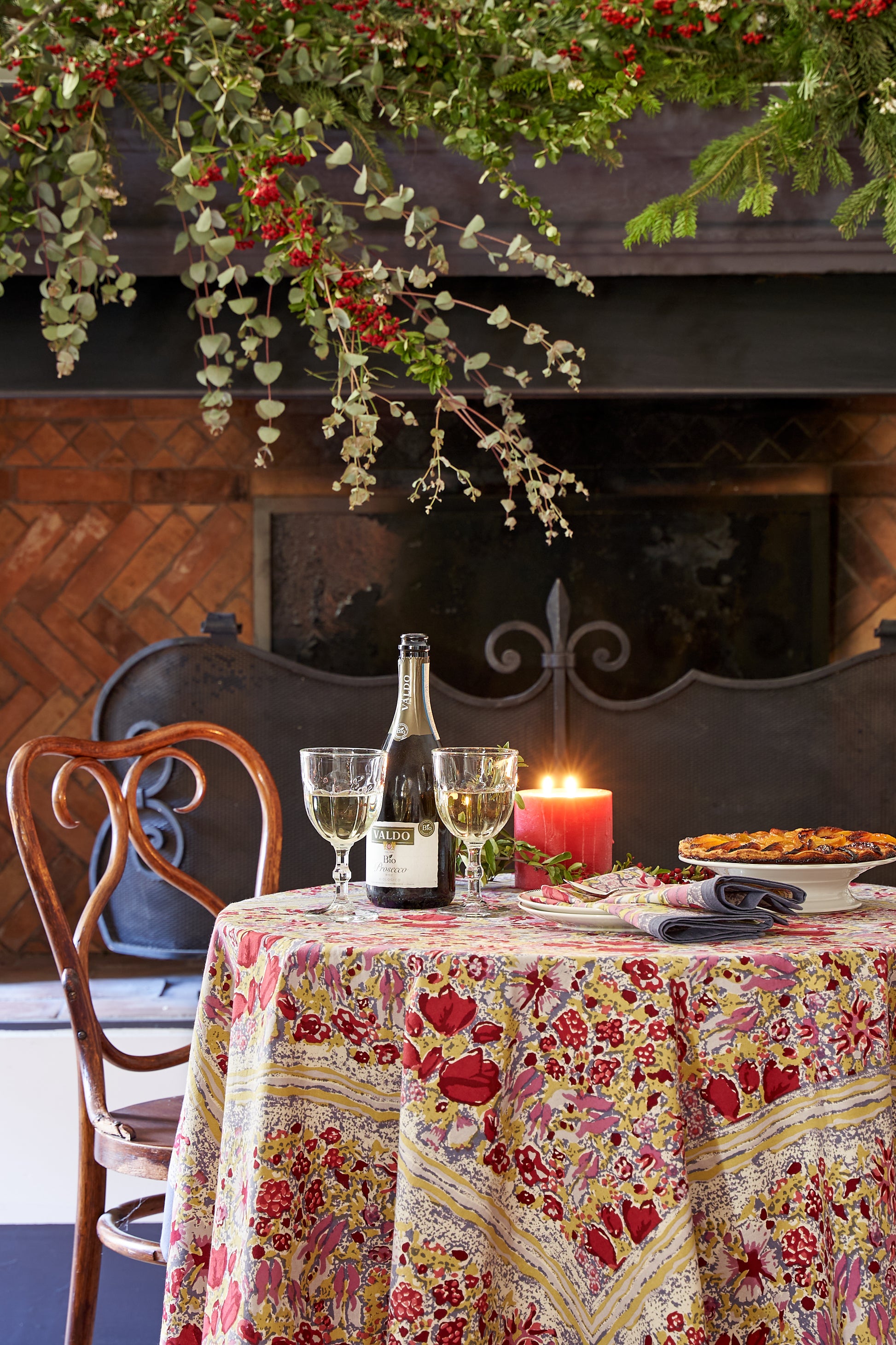 Nappe Française Jardin Gris Rouge