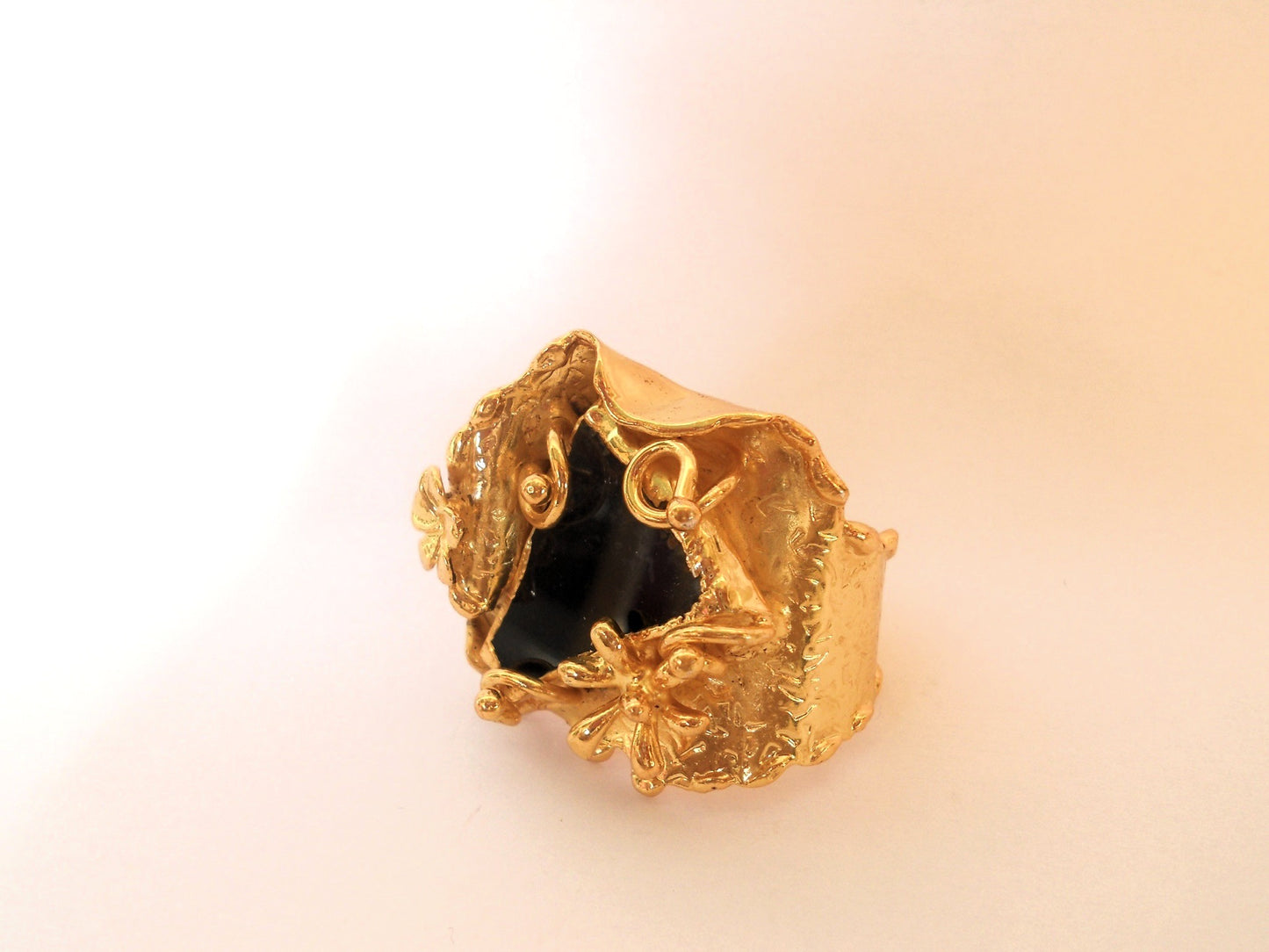 Saladeta Ring